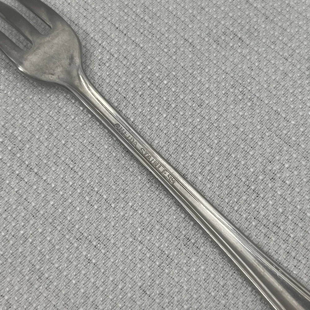 Oneida stainless steel